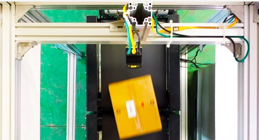 康耐視DataMan 475運(yùn)行現(xiàn)場圖.png 康耐視DataMan 475運(yùn)行現(xiàn)場圖.png